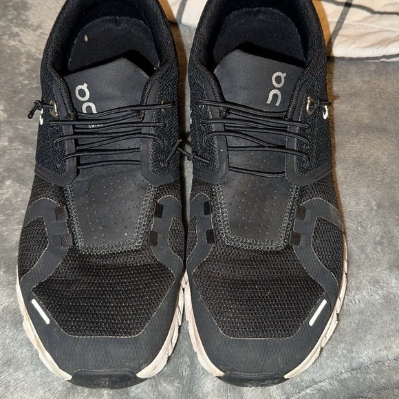 Women’s On Cloud’s - Picture 1 of 4